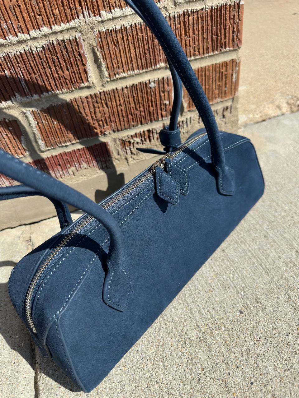 Genuine Suede Bag — Style and Luxury in Every Move