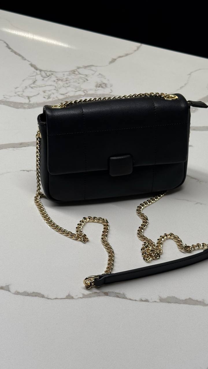 The Midnight Classic — Timeless Leather Elegance