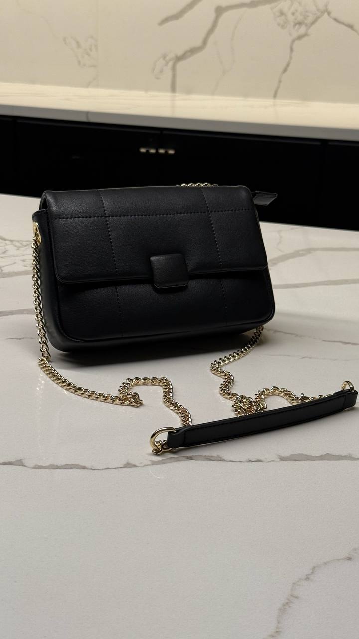 The Midnight Classic — Timeless Leather Elegance