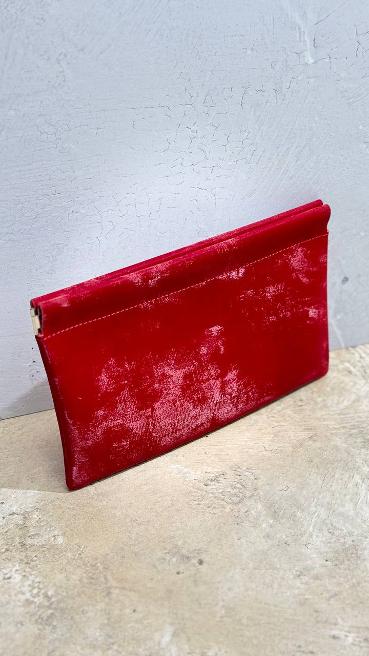 SilkVault” — The Ultimate Luxury Leather Pouch (Also Perfect for Glasses)
