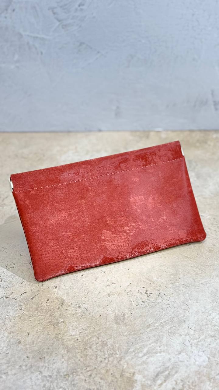 SilkVault” — The Ultimate Luxury Leather Pouch (Also Perfect for Glasses)