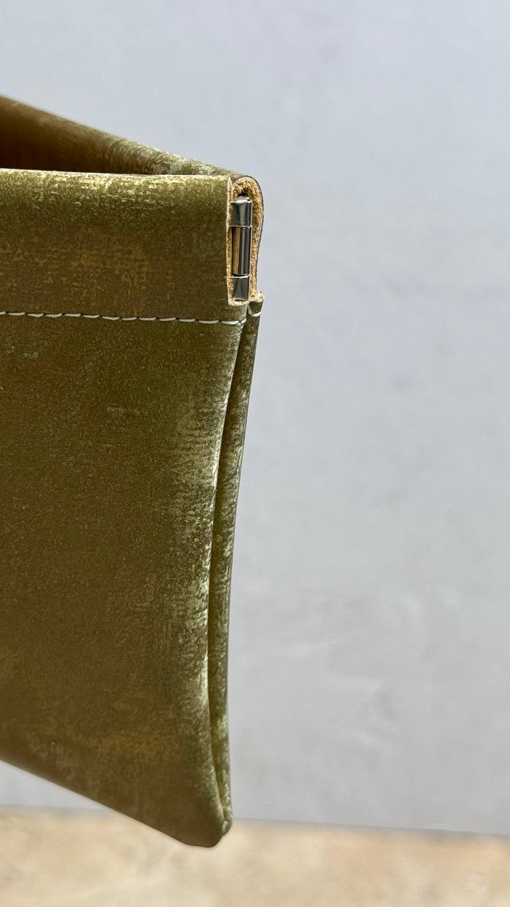 SilkVault” — The Ultimate Luxury Leather Pouch (Also Perfect for Glasses)