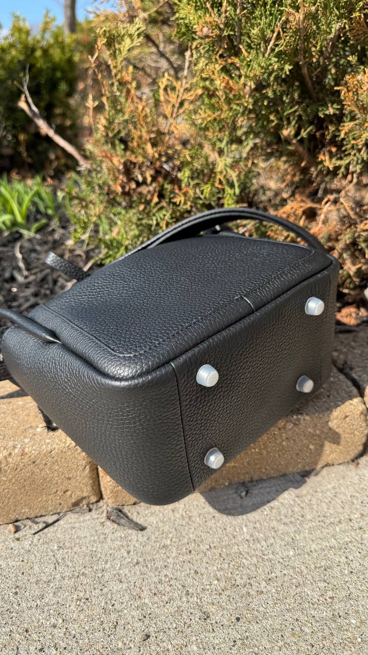 FormaLux | Premium Pebbled Leather Shoulder Bag