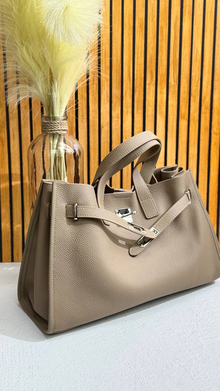 Urban Luxe — Genuine Leather Power Tote