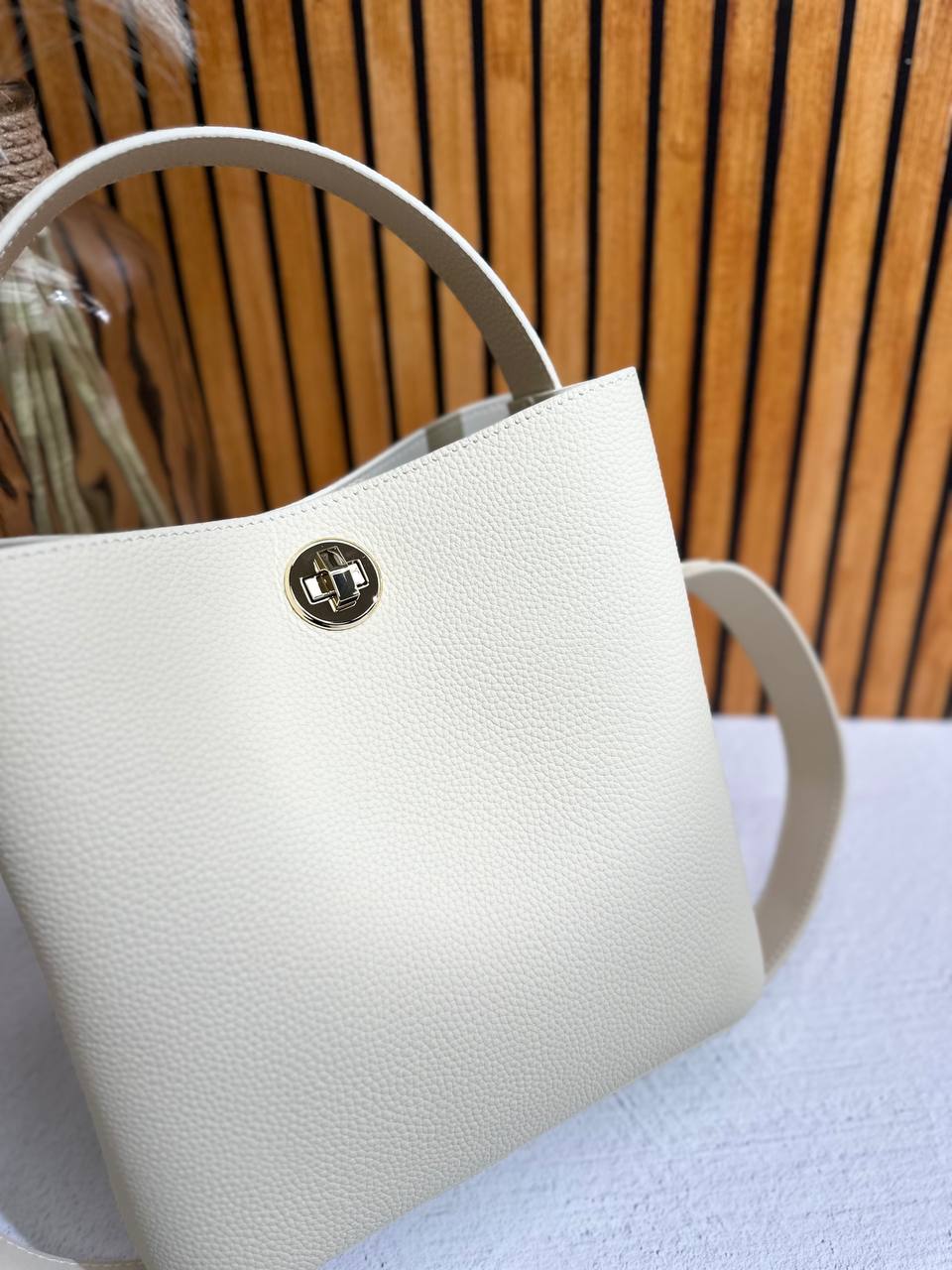 Monéva DuoLeather — Genuine Grained Leather Bag with Two Straps