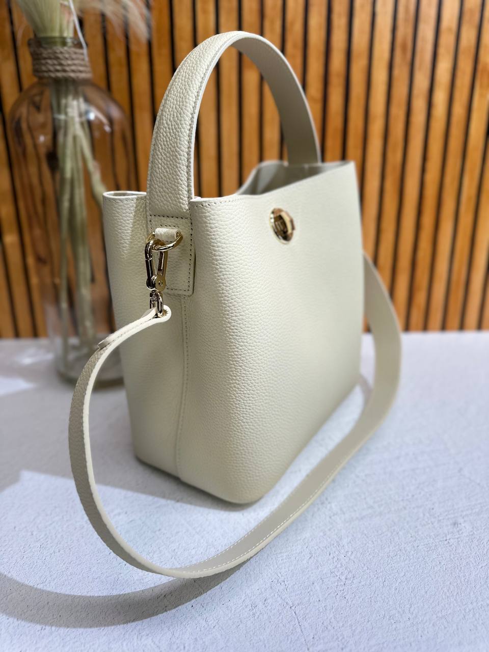 Monéva DuoLeather — Genuine Grained Leather Bag with Two Straps