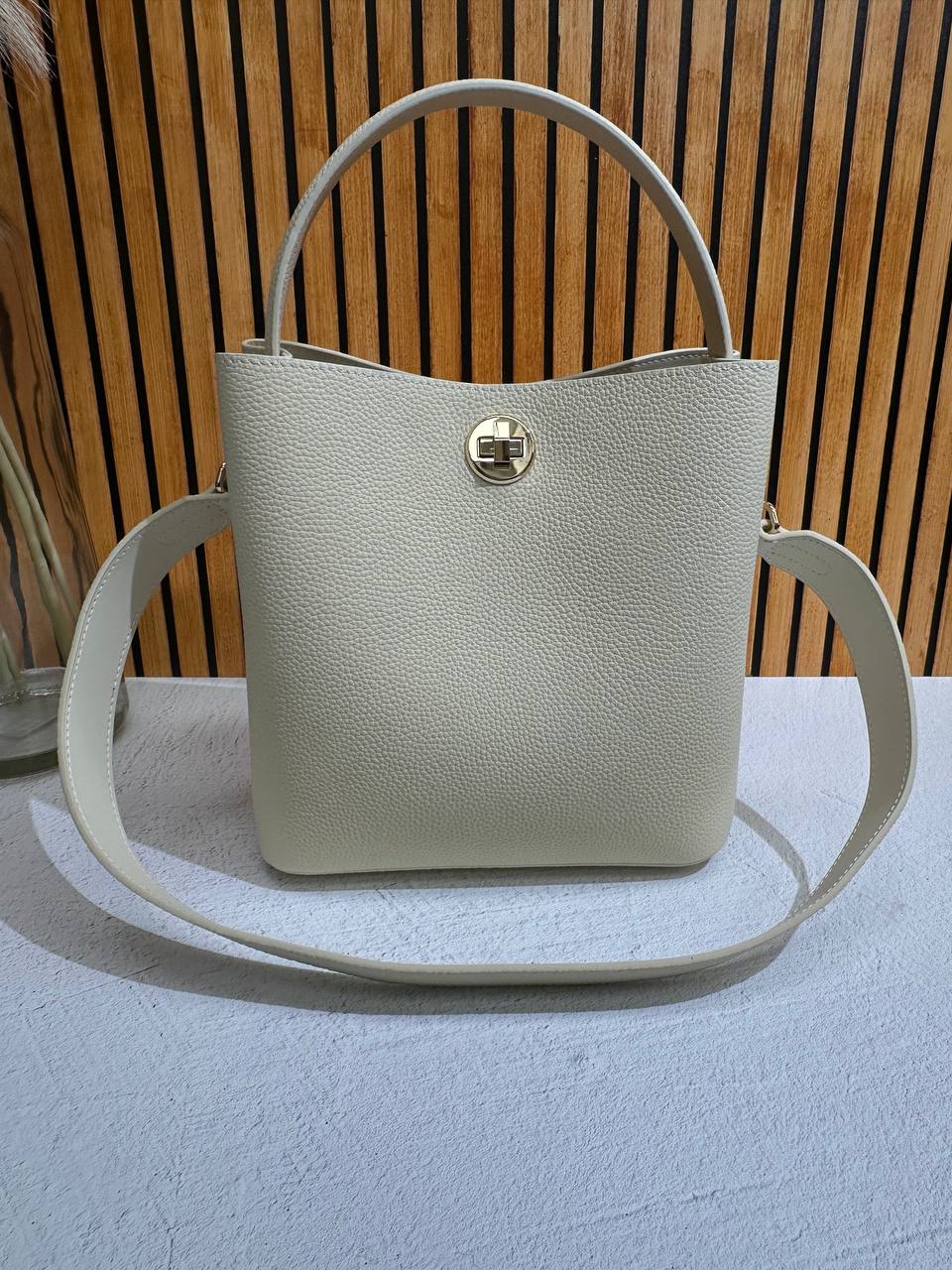Monéva DuoLeather — Genuine Grained Leather Bag with Two Straps