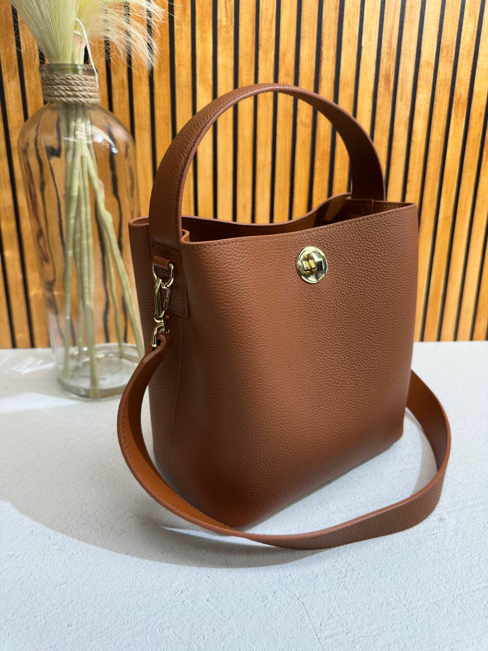 Monéva DuoLeather — Genuine Grained Leather Bag with Two Straps
