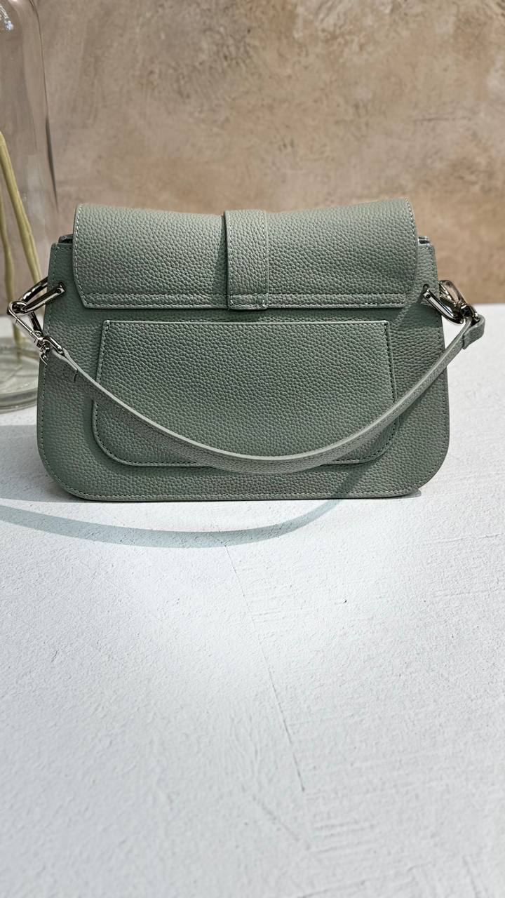 LÉCLAT – Premium Genuine Leather Bag with Timeless Structure