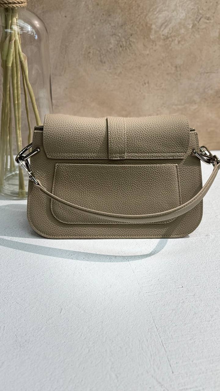 LÉCLAT – Premium Genuine Leather Bag with Timeless Structure