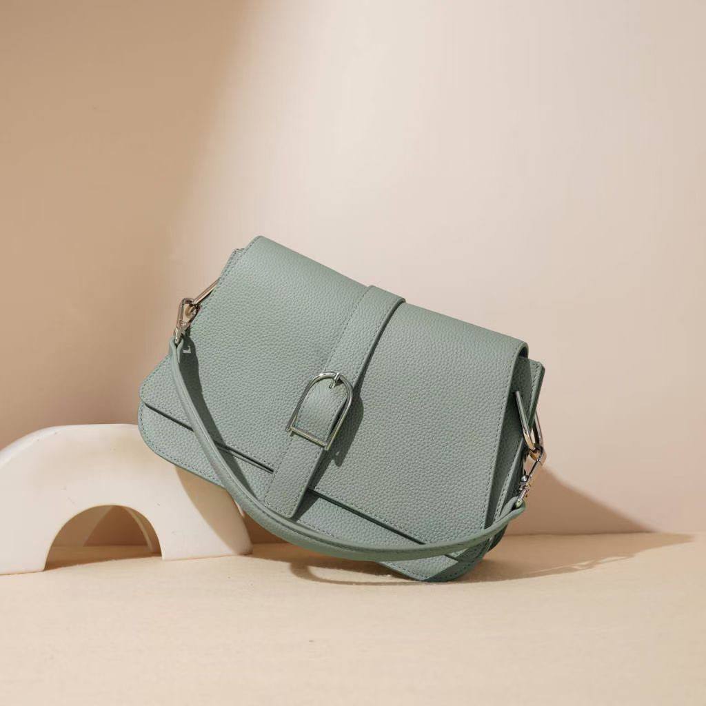 LÉCLAT – Premium Genuine Leather Bag with Timeless Structure