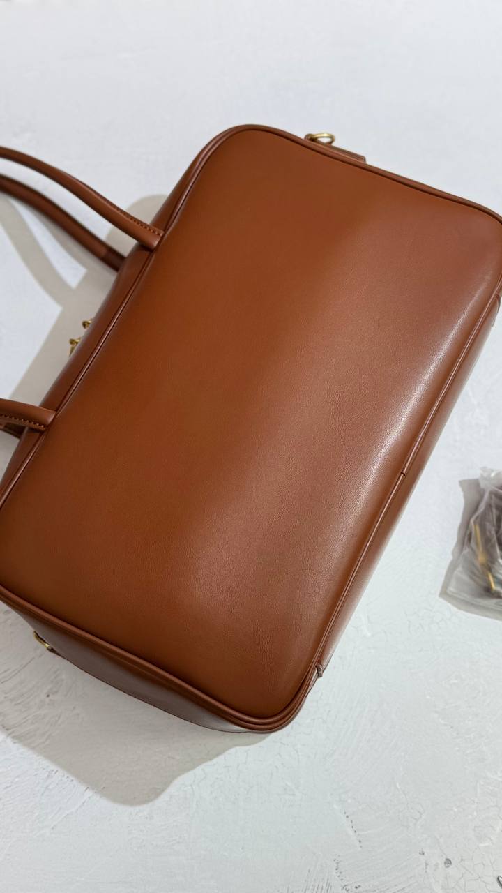 Linea Eleganza — Classic Genuine Leather Bag with Adjustable Strap