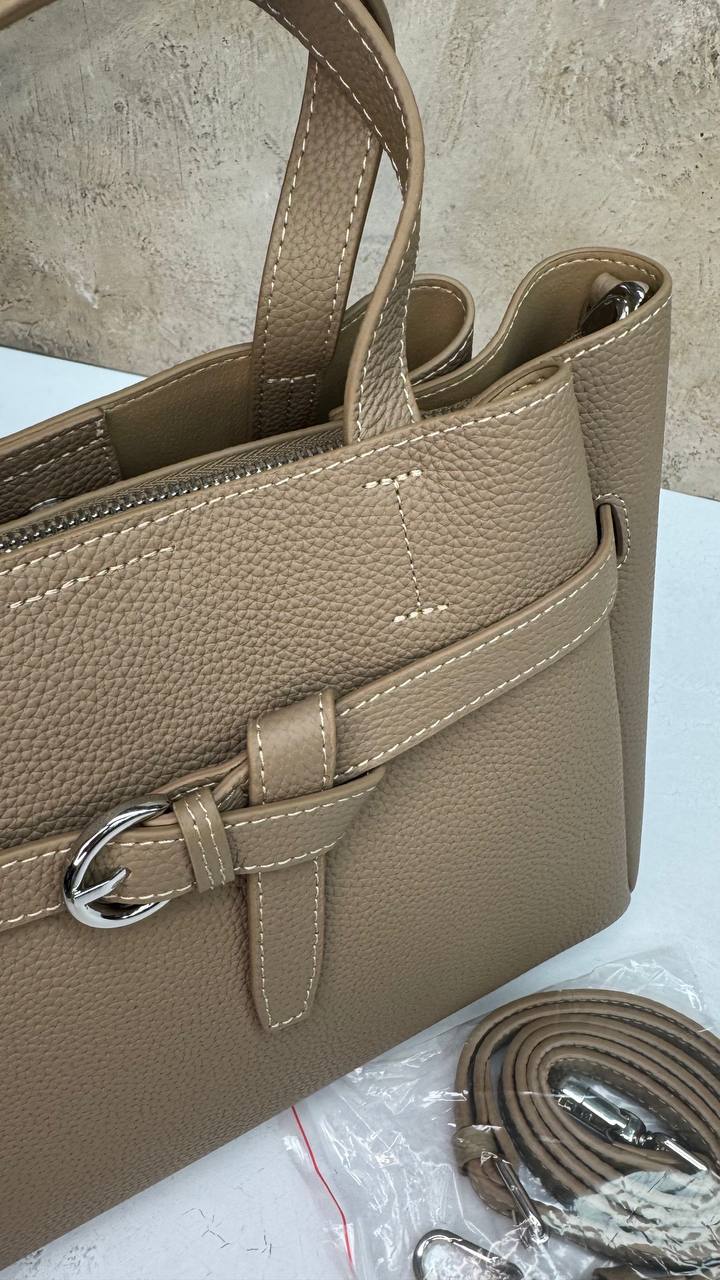 Urban Luxe Tote — Grain Leather Elegance &amp; Everyday Functionality