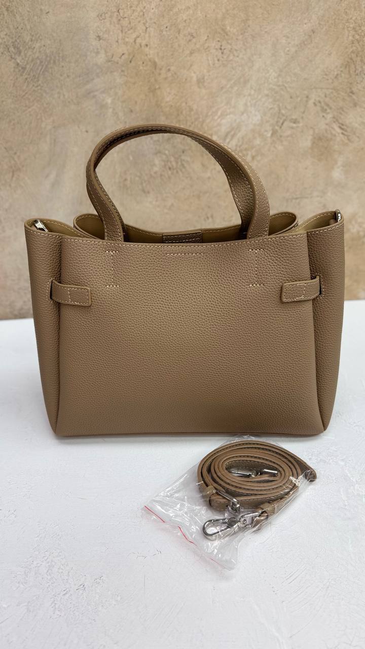 Urban Luxe Tote — Grain Leather Elegance &amp; Everyday Functionality
