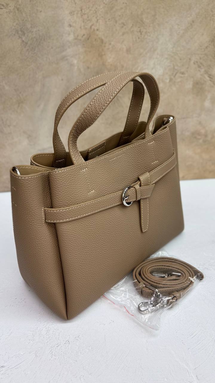 Urban Luxe Tote — Grain Leather Elegance &amp; Everyday Functionality