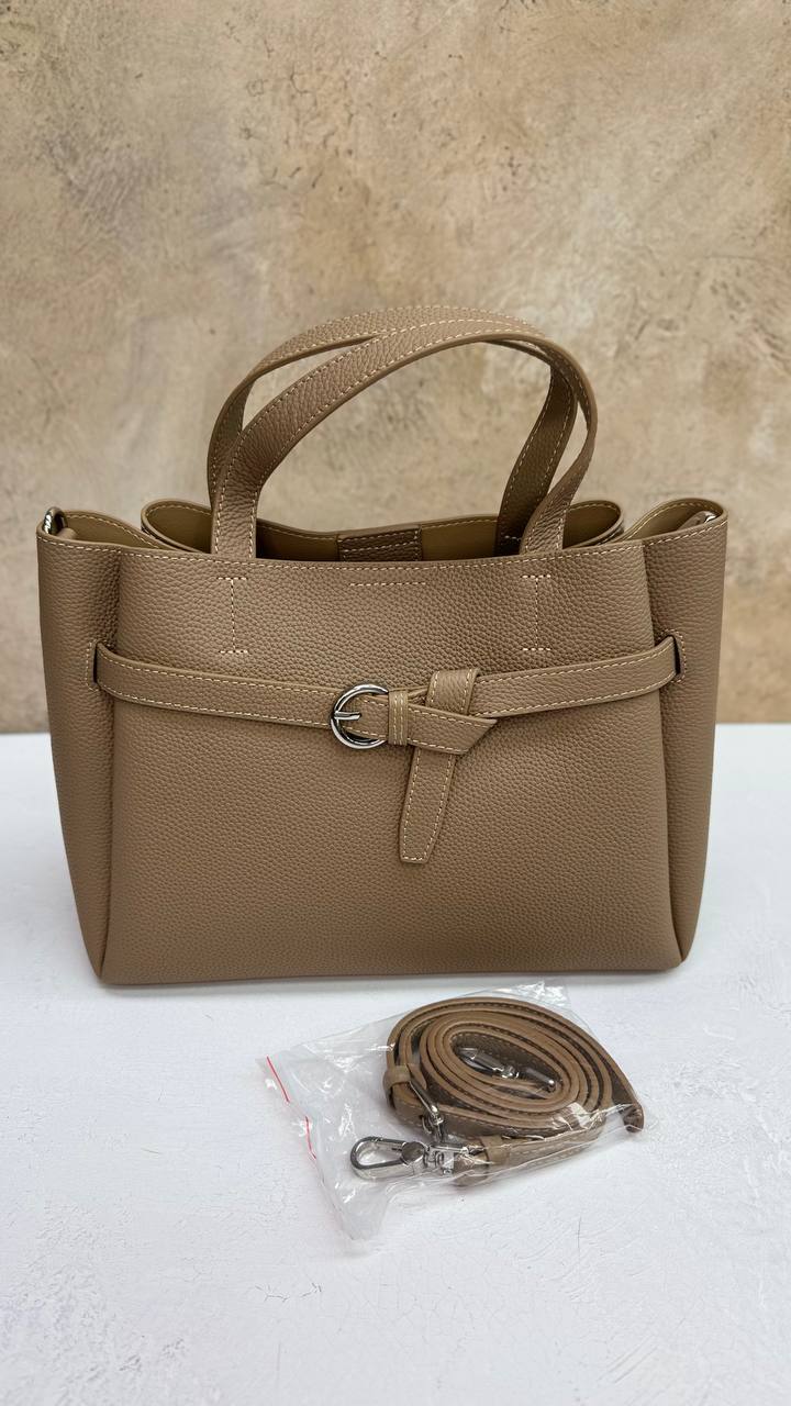 Urban Luxe Tote — Grain Leather Elegance &amp; Everyday Functionality