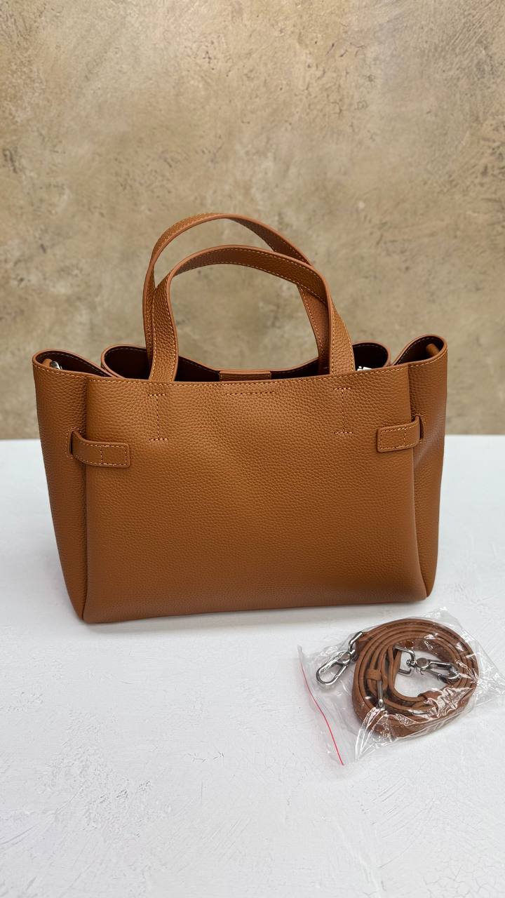 Urban Luxe Tote — Grain Leather Elegance &amp; Everyday Functionality