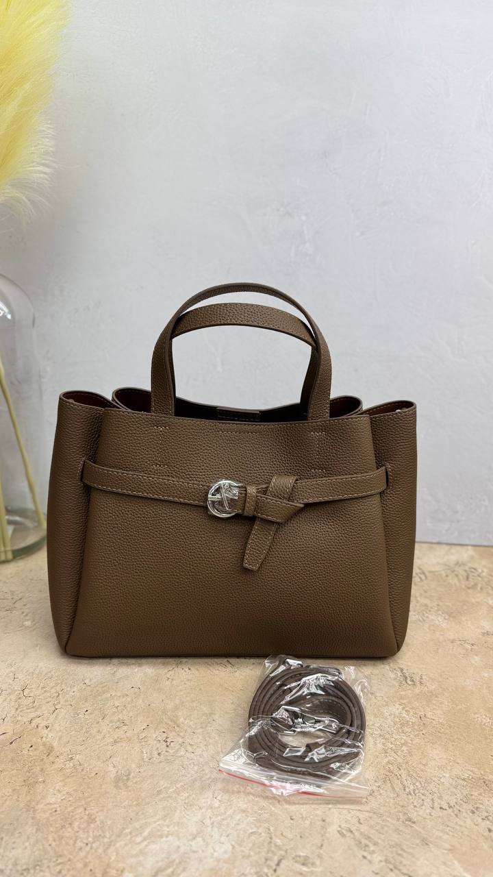 Urban Luxe Tote — Grain Leather Elegance &amp; Everyday Functionality