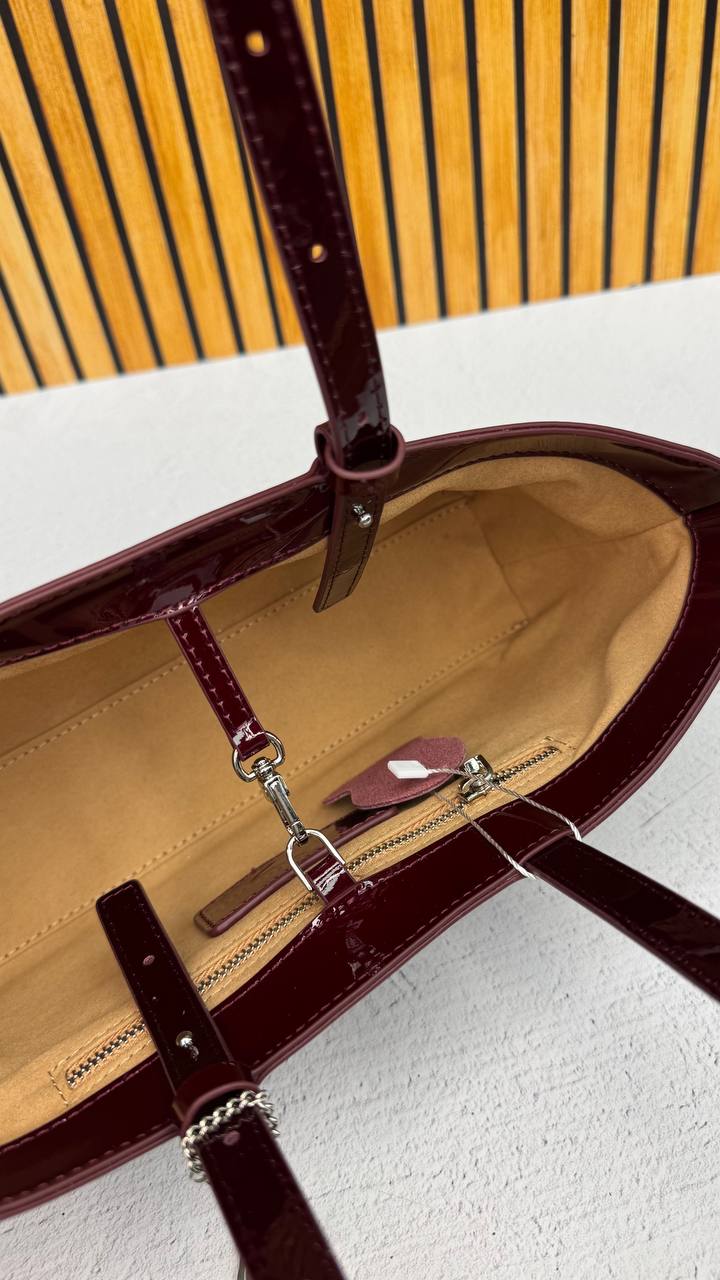 Bag “Luxe Gloss” – Timeless Elegance in Genuine Leather