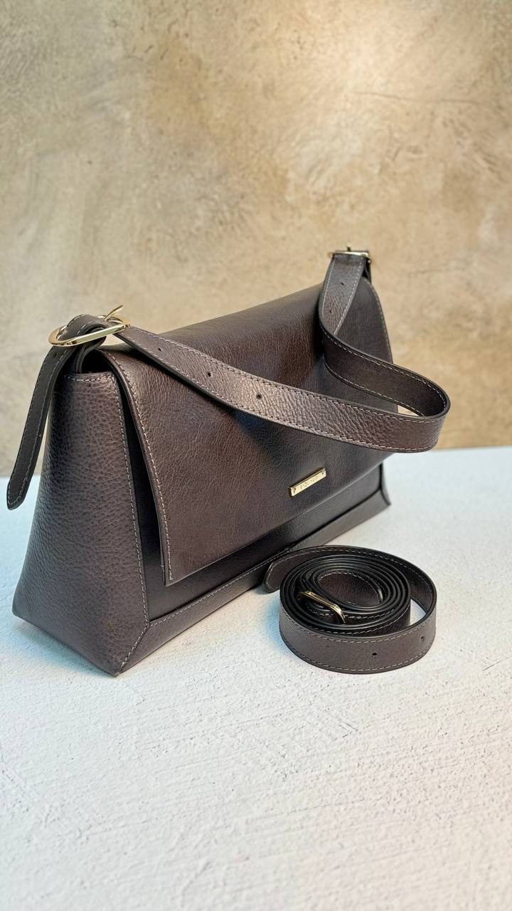 Genuine Turkish Leather Shoulder Bag for Business & Everyday Elegance