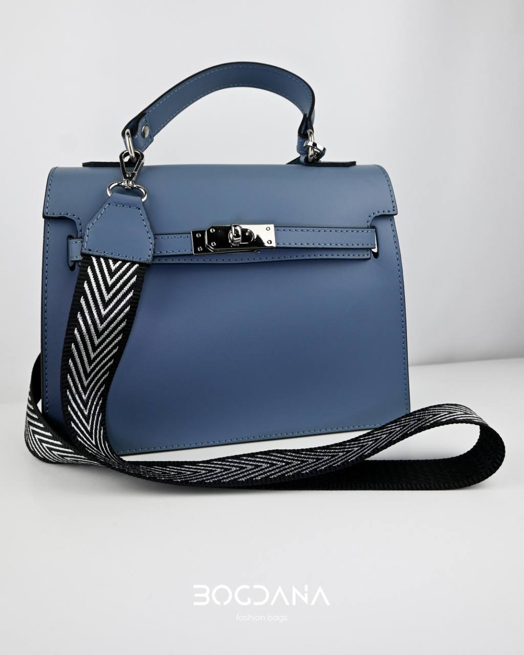 Bella Classica – Italian Leather Bag 🇮🇹✨