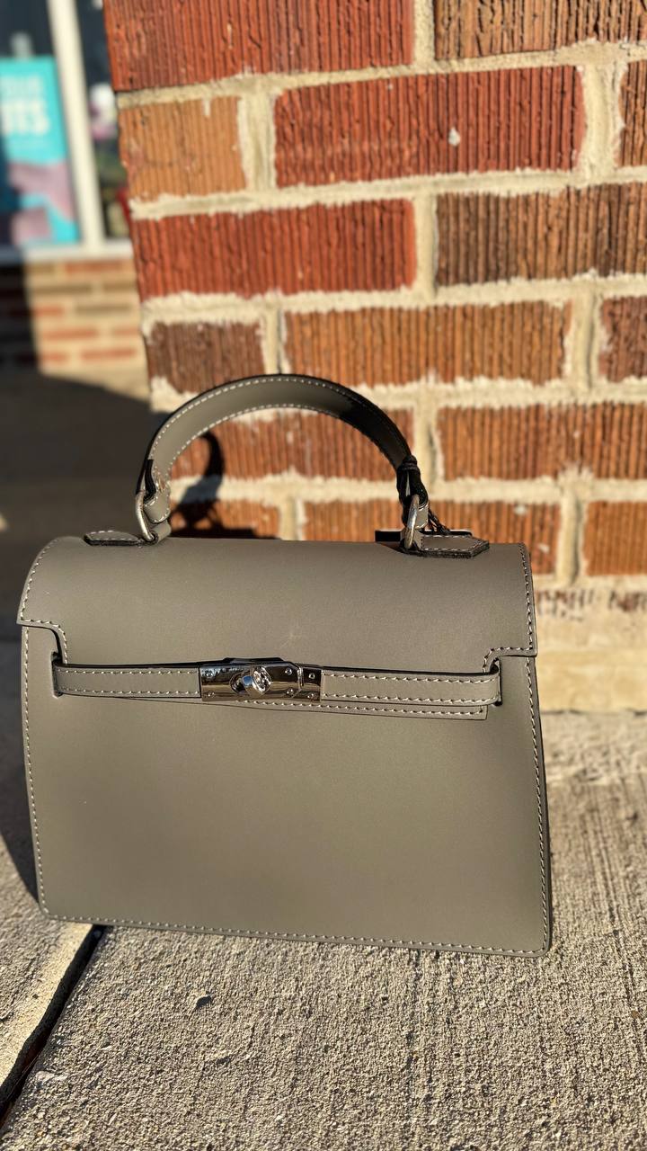 Bella Classica – Italian Leather Bag 🇮🇹✨