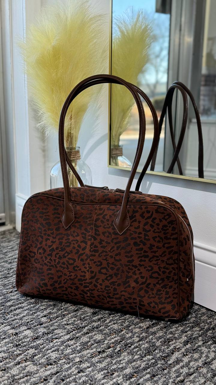 Wild Elegance – a handbag made of genuine leather and suede