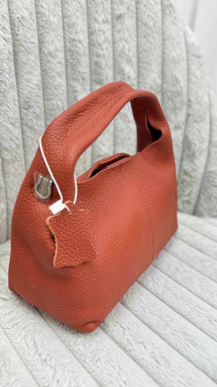 Bella Forma – Premium Quality Genuine Leather Bag