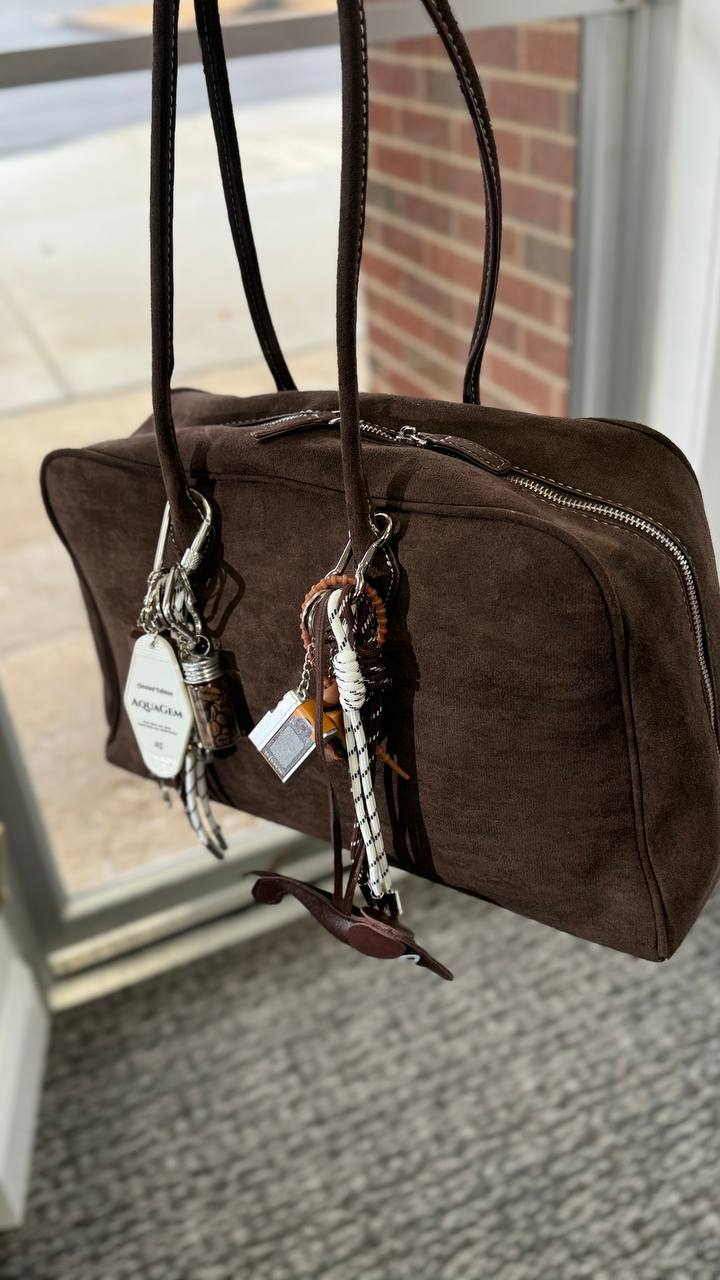 Velvet Voyage – Premium Suede Travel Bag