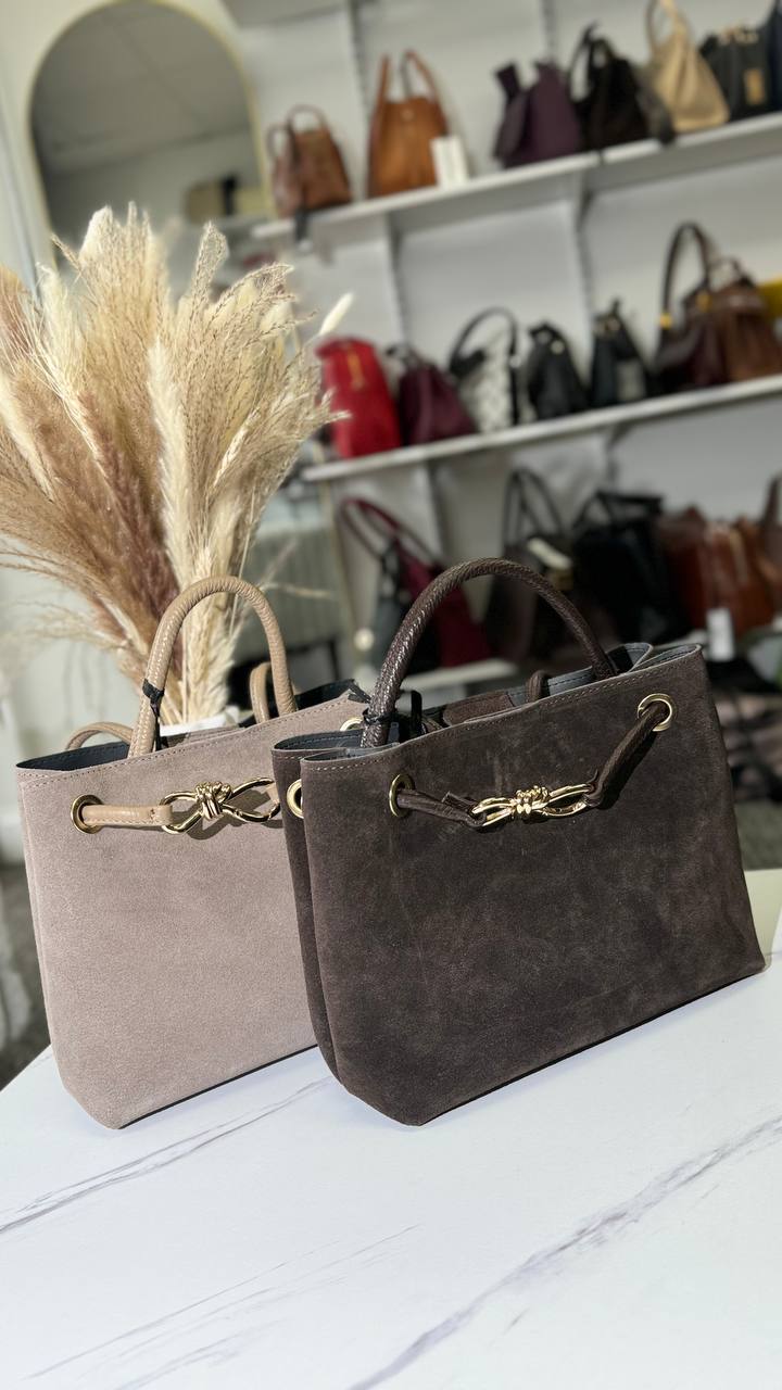 Bellissima Suede Bag – Italian Elegance in Every Detail
