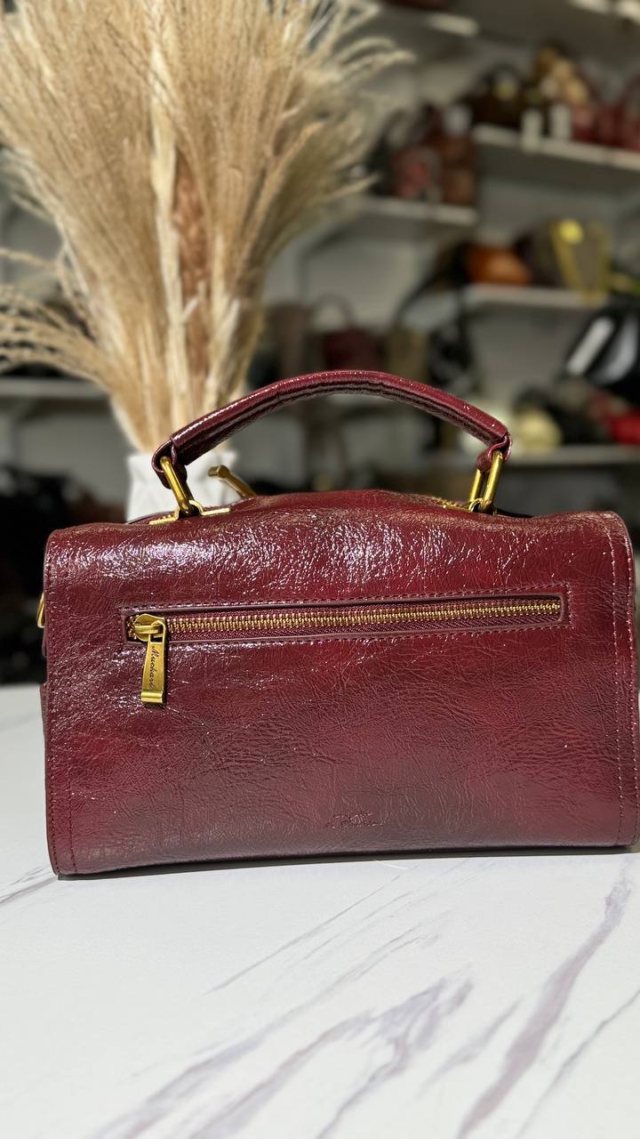 Imperial Elegance – Genuine Leather Bag with Two Straps