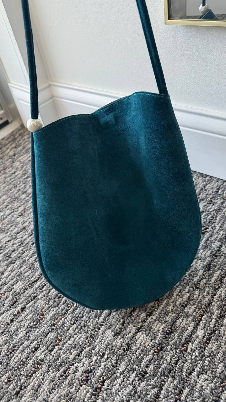 “Suede Chic” – Compact Natural Suede Shopper