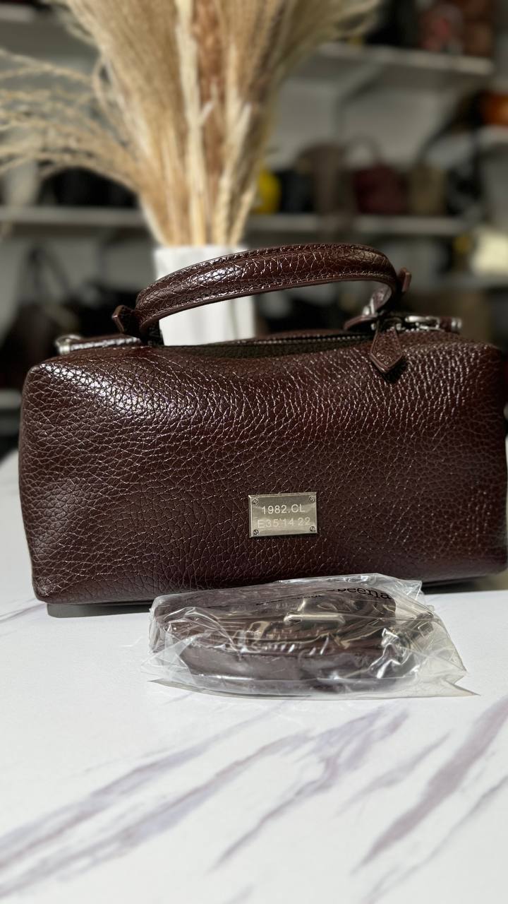 Urban Chic – Stylish Eco-Leather Bag with a Long Strap