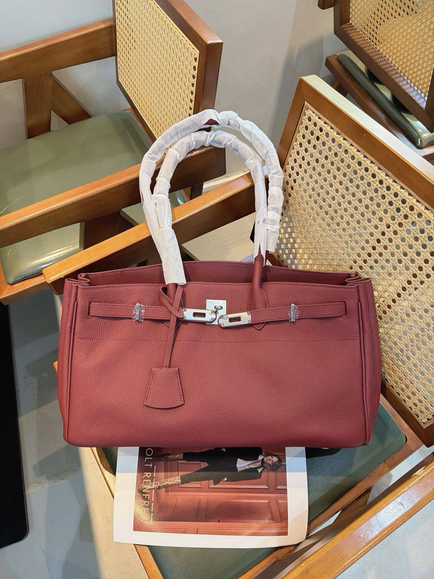 Pre-order. Valentina Grande — Genuine Leather Shoulder Bag