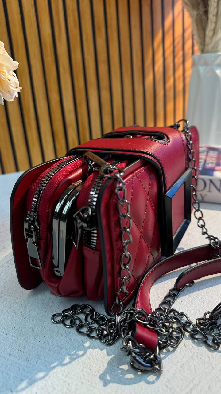 VERITE NOUVELLE Handbag – The Art of a New Style