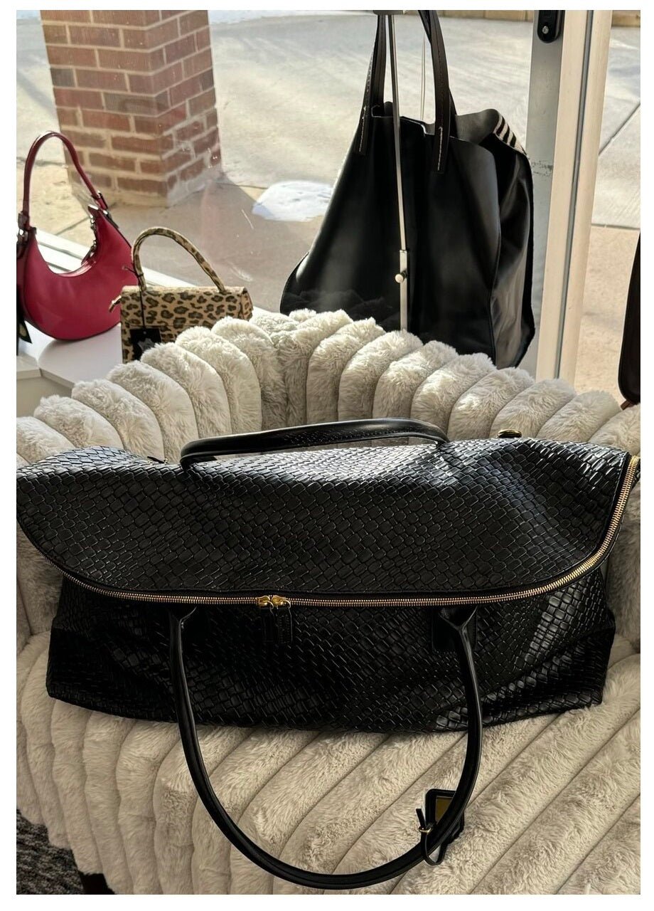 Luxe Voyager – Genuine Leather Travel Bag