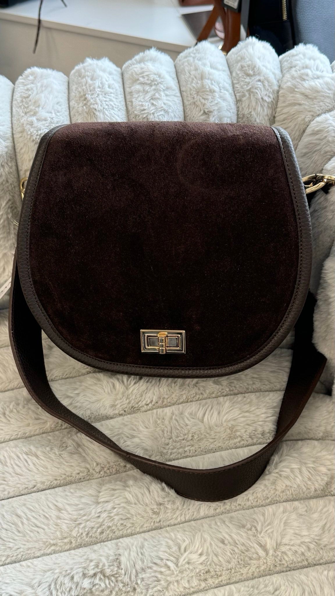Elegant Suede Handbag for Stylish Young Women