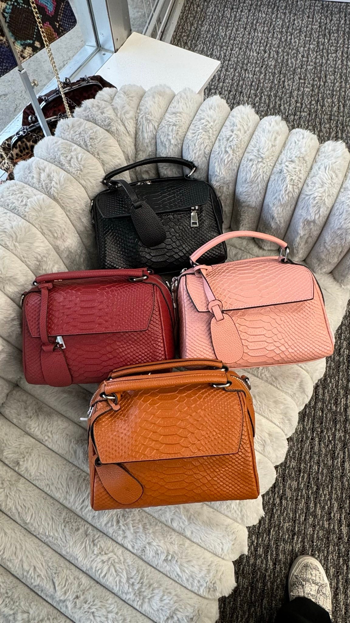 Scarlet Luxe — Premium Genuine Leather Bag