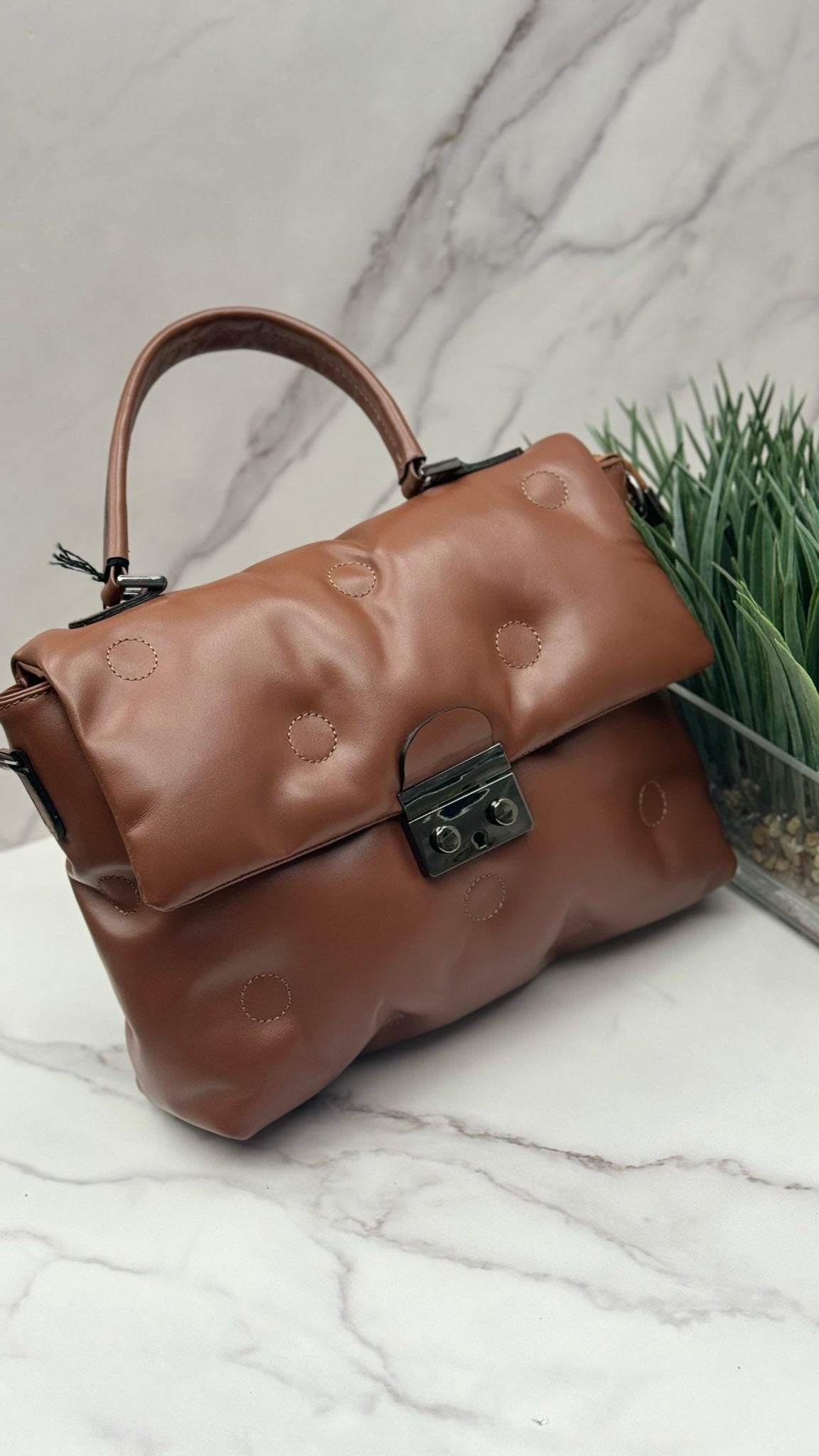 Coffee in Style – leather bag for fashionable women